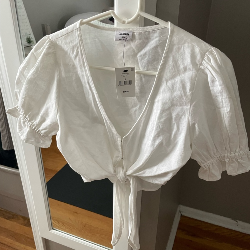 Cotton On Cropped Tie Front Blouse Size Small (NWT)
